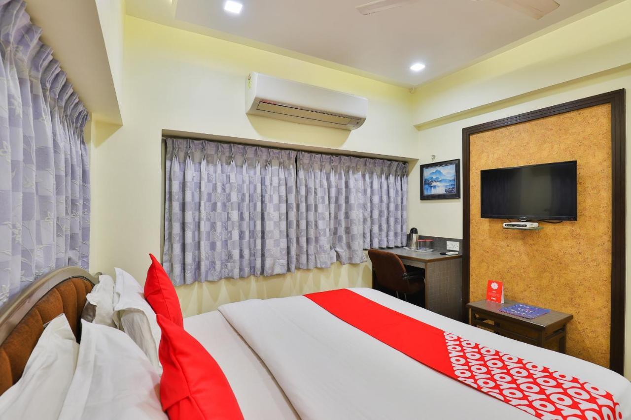 OYO 17117 Hotel Rainbow Vadodara Exterior foto